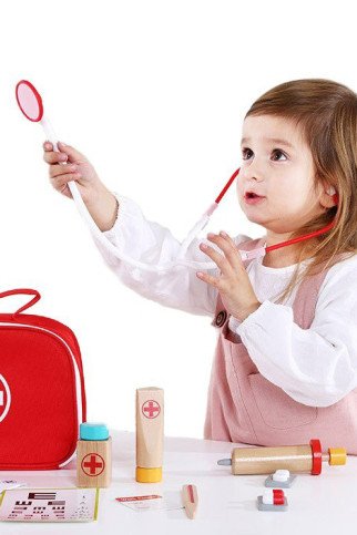 Medinis Mažo Daktaro Rinkinys TOOKY TOY Su Aksesuarais Dėžutėje Medinis Mažo Daktaro Rinkinys TOOKY TOY Su Aksesuarais Dėžutėje