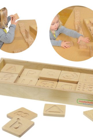 MASTERKIDZ Jutiklinė žaislų mokymo priemonė Išmokite atpažinti raides, skaičius ir formas lietimu Montessori metodu MASTERKIDZ Jutiklinė žaislų mokymo priemonė Išmokite atpažinti raides, skaičius ir formas lietimu Montessori metodu
