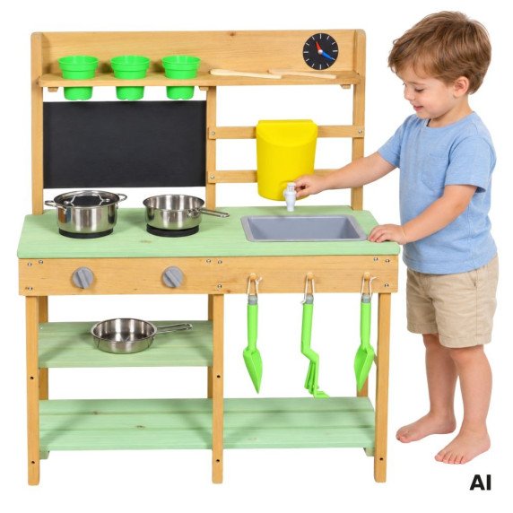 WOOPIE GREEN Medinis purvinas virtuvėlis sodui su laikrodžiu, čiaupu ir puodais