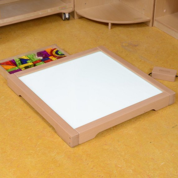 MASTERKIDZ LED šviesos panelis, keičiantis spalvą su nuotoliniu valdymu.