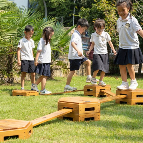 KLASIKINIS PASAULIS EDU Medinis Takelio Balanso Slydimo XXL Veiklos Takelis