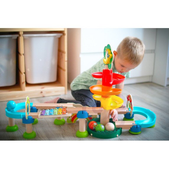 Tooky Toy Medinis muzikinis kamuolių takelis 44 vnt.