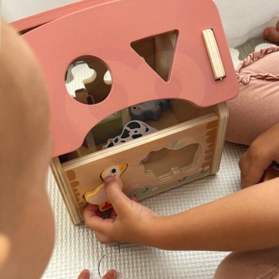 TOOKY TOY Ūkio Medžio gyvūnų formų rūšiavimo žaislas