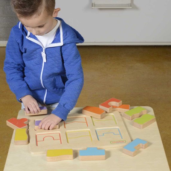 MASTERKIDZ Edukacinis lentelės rūšiavimo žaidimas formų ir spalvų atitikimui