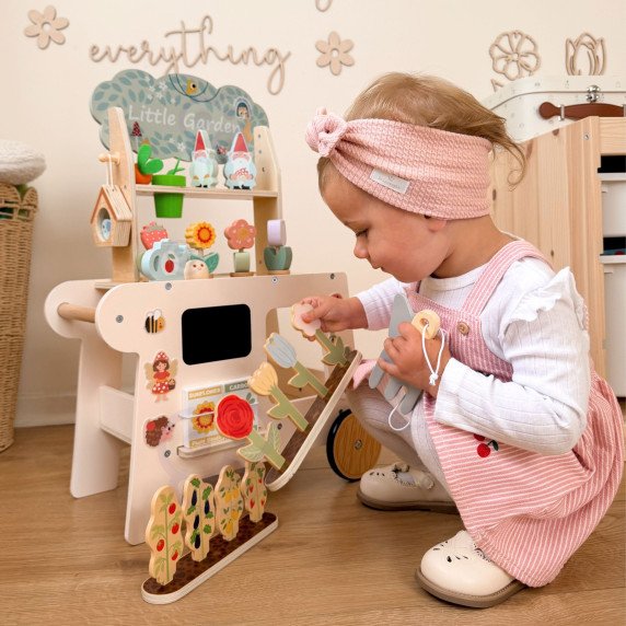 TOOKY TOY Sodo vežimėlis Medinė Parduotuvė 57 vnt.