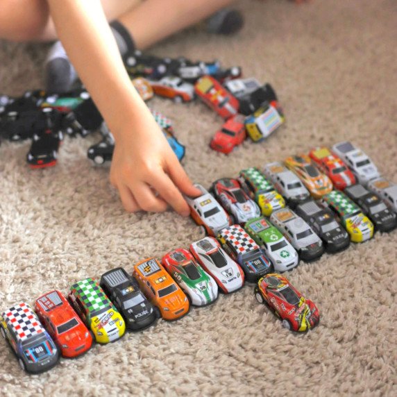 WOOPIE Lenktynių automobilio rinkinys automobiliai dėžėje 50 vnt