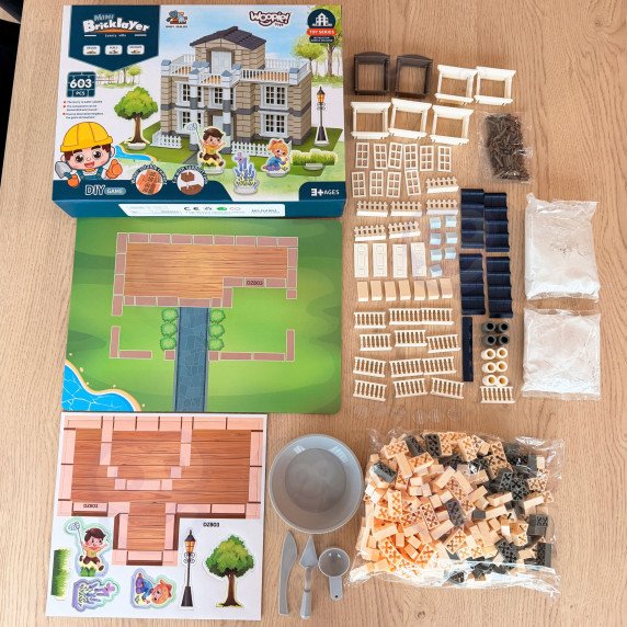 WOOPIE DIY statybos rinkinys, kuris leidžia pastatyti sapnų namą iš plytelių, 603 vnt.