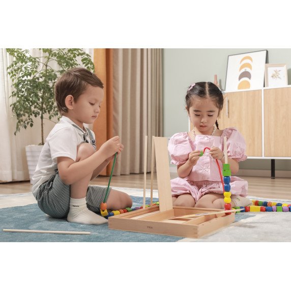 KAROLIUKAI Montessori rūšiavimo ir varstymo žaidimas (104 vnt.)