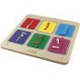 MASTERKIDZ Montessori sienos lentelė su durų atidarymo ir uždarymo mechanizmais, skyrelių slydintys valdikliai ir mygtukai.