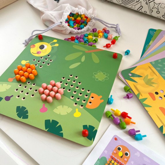 TOOKY TOY galvosūkis su smeigtukais ir laipteliais