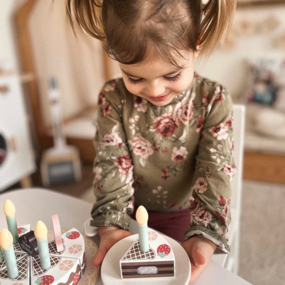 TOOKY TOY Medinis gimtadienio tortas su ropių žvakutėmis