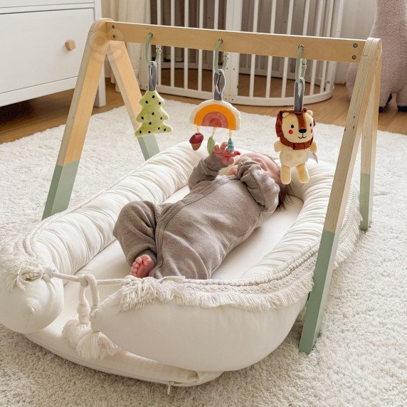 TOOKY TOY Kūdikio gimnastikos stovas su 3 minkštutėmis pakabučių