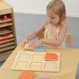 MASTERKIDZ Edukacinis lentelės rūšiavimo žaidimas formų ir spalvų atitikimui