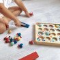 TOOKY TOY Žaidimas vaikams Medinis stalas Skrendančios žuvys 19 vnt.