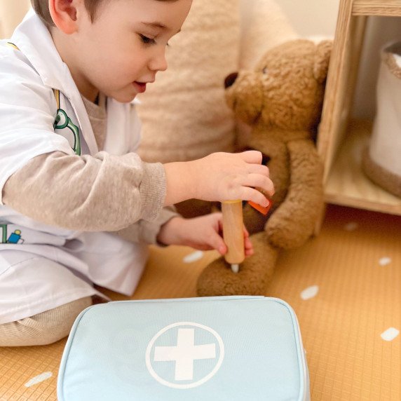 Medinis Mažojo Gydytojo Rinkinys „TOOKY TOY“ Su Priedais Dėžutėje
