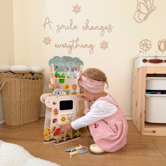 TOOKY TOY Sodo vežimėlis Medinė Parduotuvė 57 vnt.