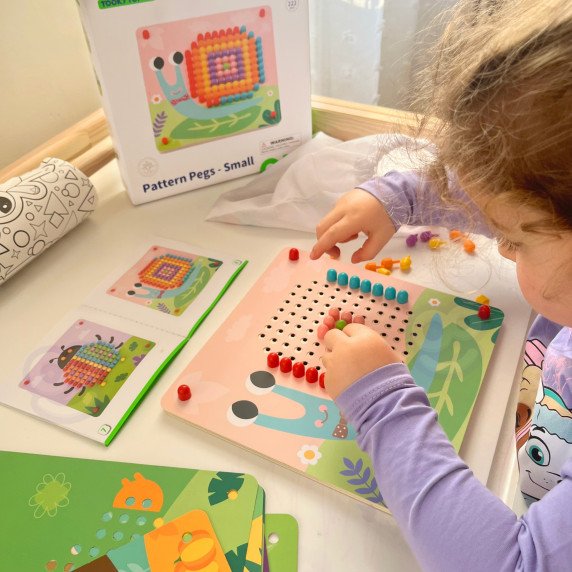 TOOKY TOY galvosūkis su smeigtukais ir laipteliais