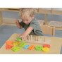 MASTERKIDZ Mediniai formų rūšiavimo blokai Montessori spalvomis