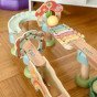 TOOKY TOY Medinis muzikinis kamuolių takelis 44 dalys Pastelinė