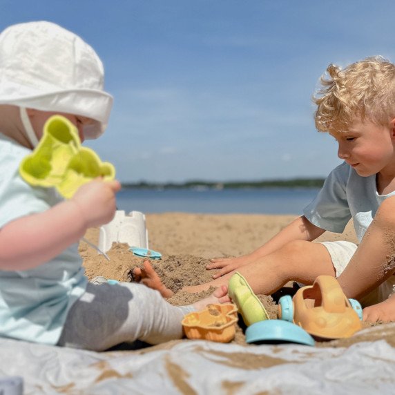 WOOPIE GREEN Smėlio žaidimų rinkinys su kibiru ir mašina, 10 vnt. BIODEGRADUOTINIS ORGANINIS MEDŽIAGAS