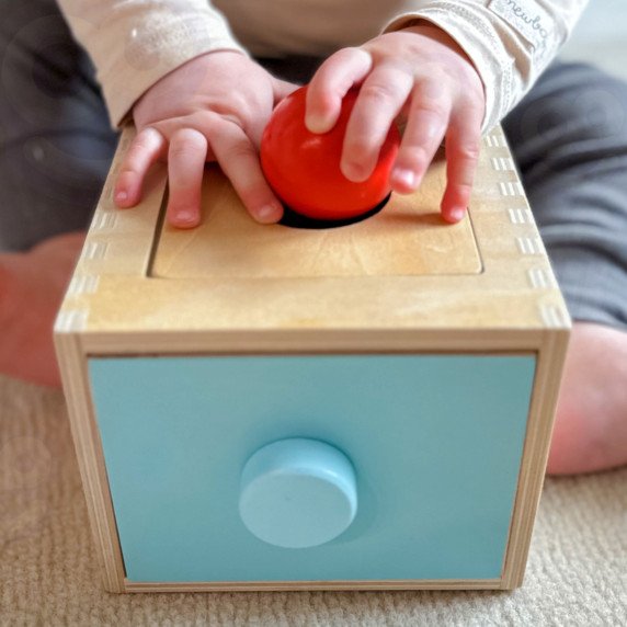 WOOPIE GREEN Medinis mokomasis stalčius 4-in-1 Montessori rūšiavimo morkų žaidimas FSC