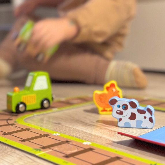Medinis Ūkinis Ūkis TOOKY TOY Dėžutėje su Figūromis ir Transporto Priemonėmis