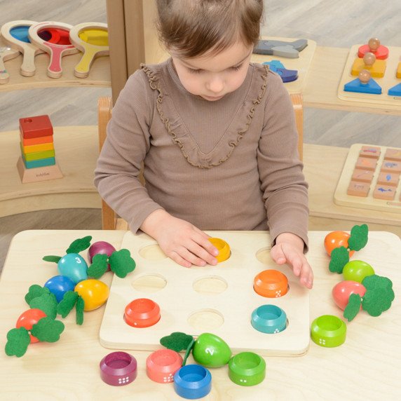 MASTERKIDZ Montessorio daržovės išmokomasis stalas - mokantis skaičių ir spalvų