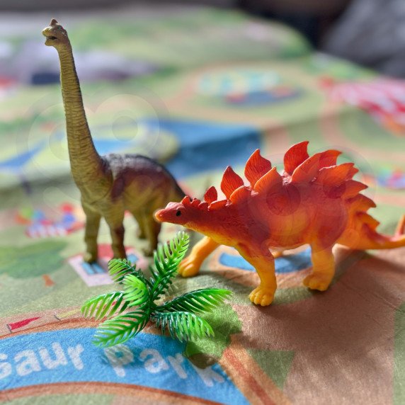 WOOPIE Dinozaurų figūrėlių rinkinys 16 vnt. + Kilimas + Skrynėlė
