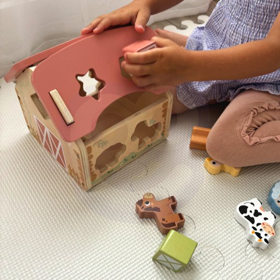 TOOKY TOY Ūkio Medžio gyvūnų formų rūšiavimo žaislas