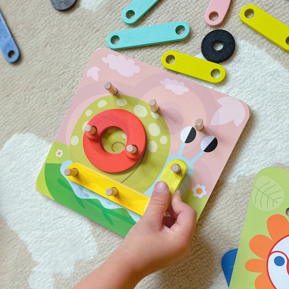 TOOKY TOY Mediniai galvosūkiai Blokai smeigtukai Gyvūnų raštai kuriami sertifikuoti pagal FSC