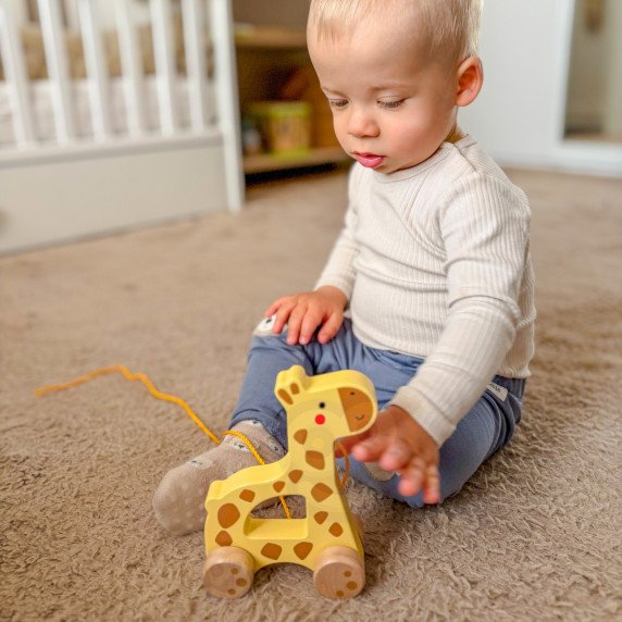 TOOKY TOY Medinis viliojamas žirafas