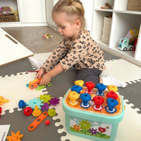 WOOPIE GREEN Montessori 12-in-1 variklio konstrukcijos dėžė FSC