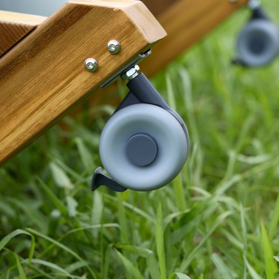 MASTERKIDZ sodo instrumentų rinkinys, susidedantis iš trijų kongo būgnų.