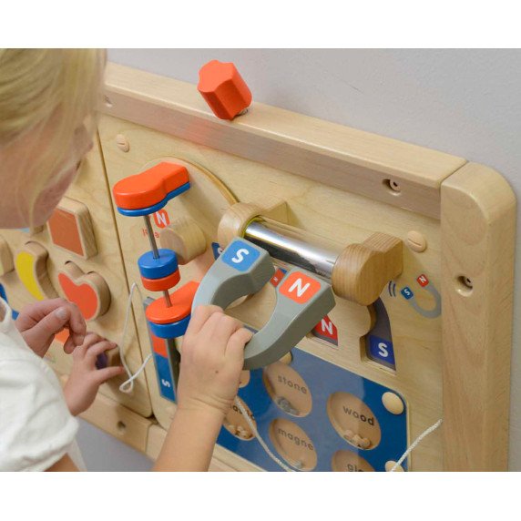 Mokymasis apie magnetinį trauką - lankstus Montesori sienos lentos su MASTERKIDZ