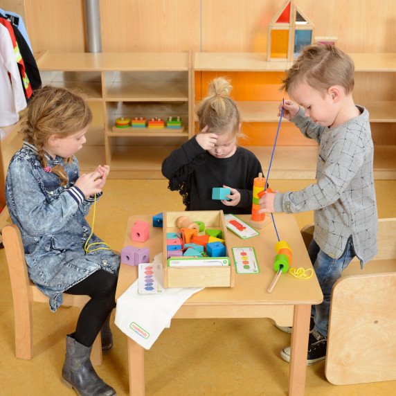 Didelis medinis Montesori siūlų įtraukiklis MASTERKIDZ