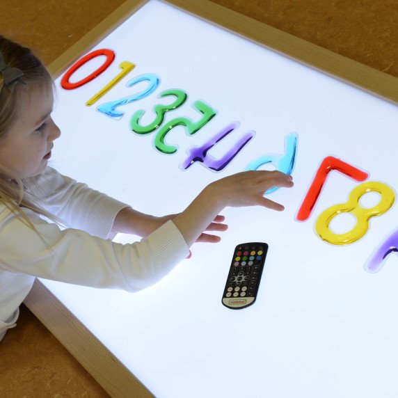 MASTERKIDZ Montessori abėcėlės raidžių ir skaitmenų rinkinys