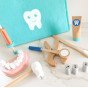 TOOKY TOY Mažas Dantų Gydytojo Rinkinys Gydytojo Lagaminas 19 vnt FSC