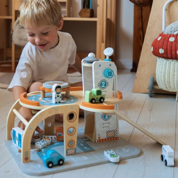 TOOKY TOY Medinis kosmoso stotelė su aikštele