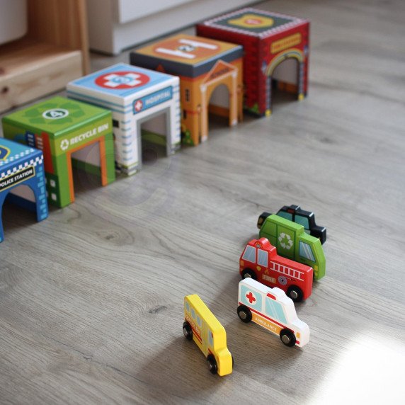 WOOPIE GREEN Galvosūkiai Kubai Miesto Transportas Dėžėse + Figūros 10 vnt.