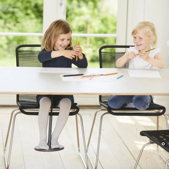 Kaip suprasti, kad vaikas per jautrus arba per mažai reaguoja į dirgiklius?