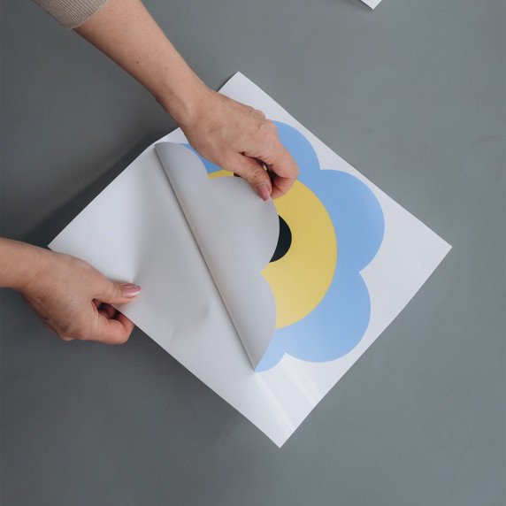 MAŽOS RYŠKIOS GĖLĖS SU SKAIČIAIS Grindų lipdukas