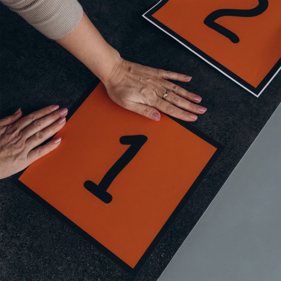 ŽAIDIMAS „VILKAS"  Grindų žaidimas