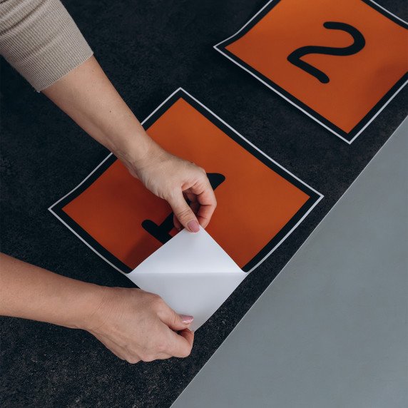 ŽAIDIMAS „VILKAS"  Grindų žaidimas