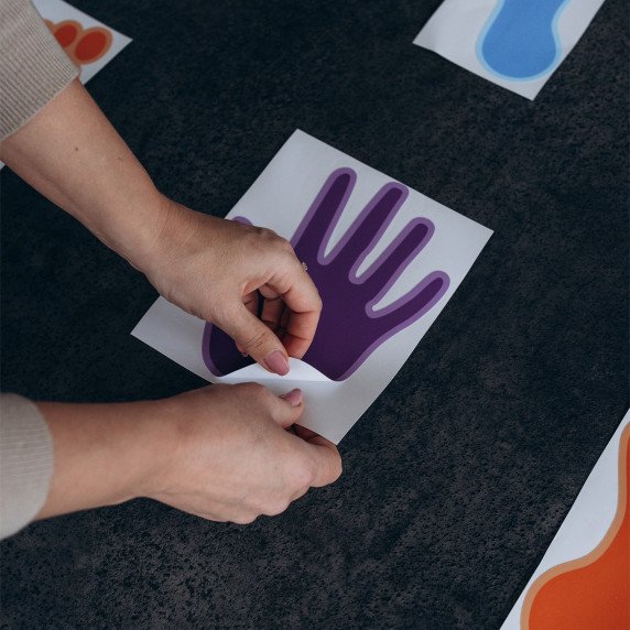 „PLAŠTAKOS IR PĖDOS“ Grindų ir sienų lipdukai žaidimams