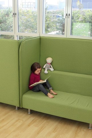 Garsą slopinanti sofa Garsą slopinanti sofa