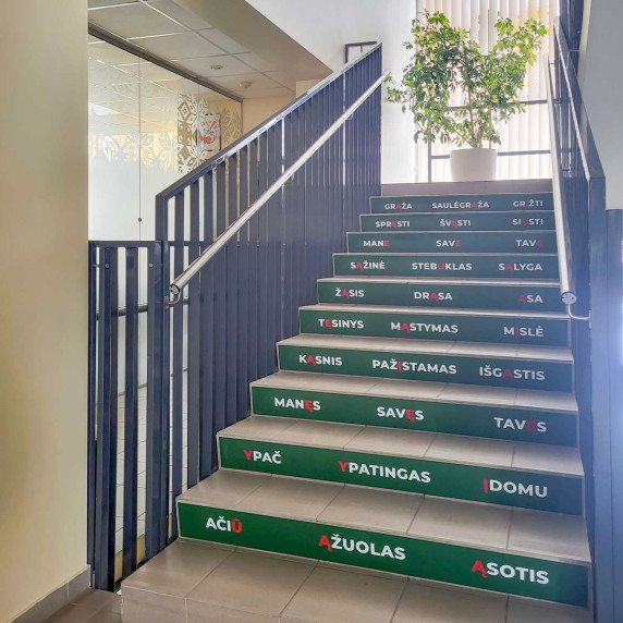 RAŠYBOS LAIPTAI Mokomieji laiptų lipdukai