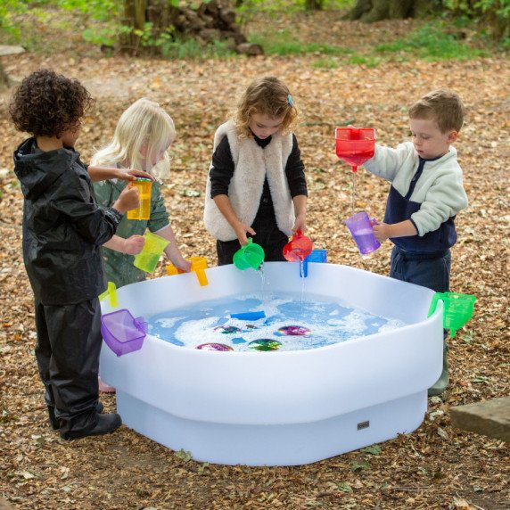 Sensorinis atradimų stalas smėlio, vandens ir šviesos patirtims