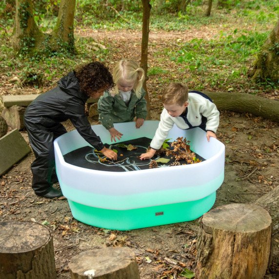 Sensorinis atradimų stalas smėlio, vandens ir šviesos patirtims