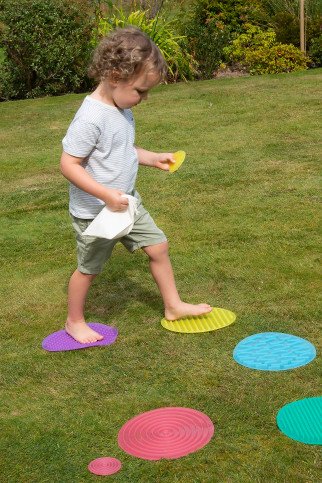 TAKTILINIAI APSKRITIMAI Sensorinės grindų formos