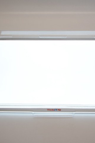 Skaidrus A2 šviesos panelės dangtis - padėklas Skaidrus A2 šviesos panelės dangtis - padėklas